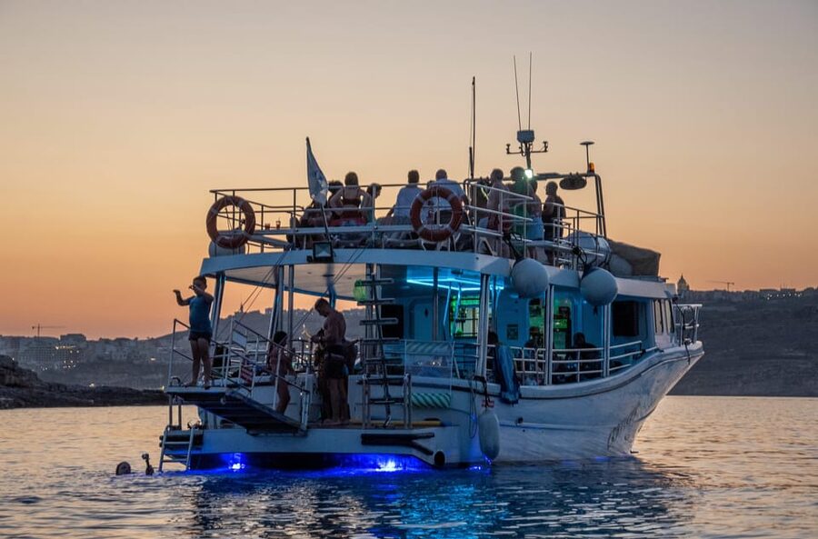 Mellieha: Two Bay Evening Cruise Including The Blue Lagoon - Blue Lagoon: famous water, important access rule