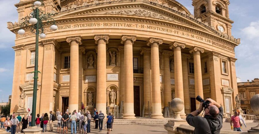 Mosta: City Highlights Tour with Buffet Lunch - Key Points At A Glance