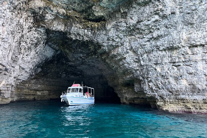 Private Boat Charter Blue Lagoon Crystal Lagoon and Comino - Blue Lagoon: the first swim in turquoise water
