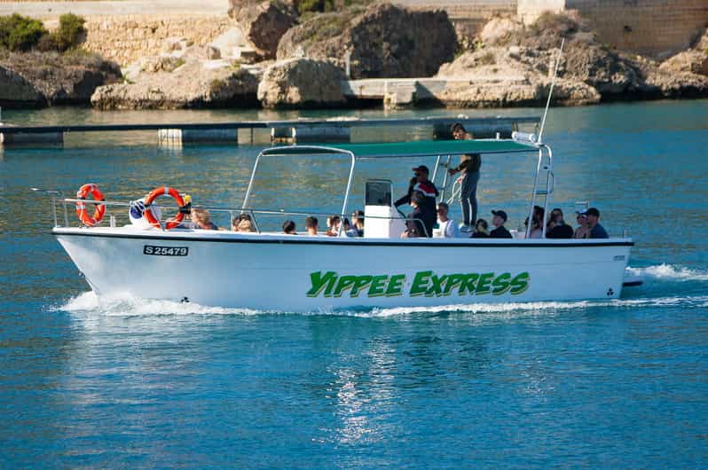 Private Boat Charter - Comino/Parts of Gozo - Why a private boat makes Comino easier