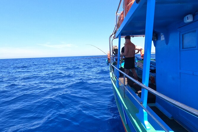 Private Boat charter to Crystal & Blue Lagoon, Caves & Comino - Why a private boat makes Comino easier