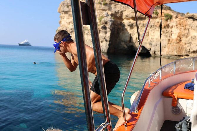Private Boat Tour at Comino's Blue Lagoon and Crystal Lagoon - Cominotto and its reef