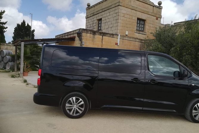 Private Driver to roam the island of Malta - Malta National Aquarium: a short family-friendly stop