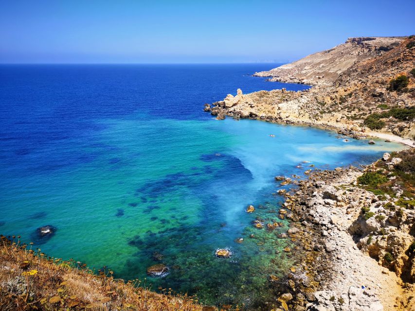 Private Driver to roam the island of Malta (VIP) - The AI Guide, Audio, and Video Material