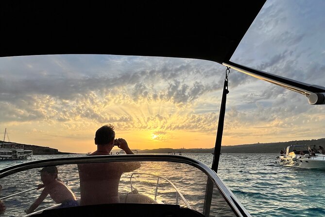 Private speed boat trip to Comino, Blue Lagoon and Caves - Why a private boat makes sense around Comino