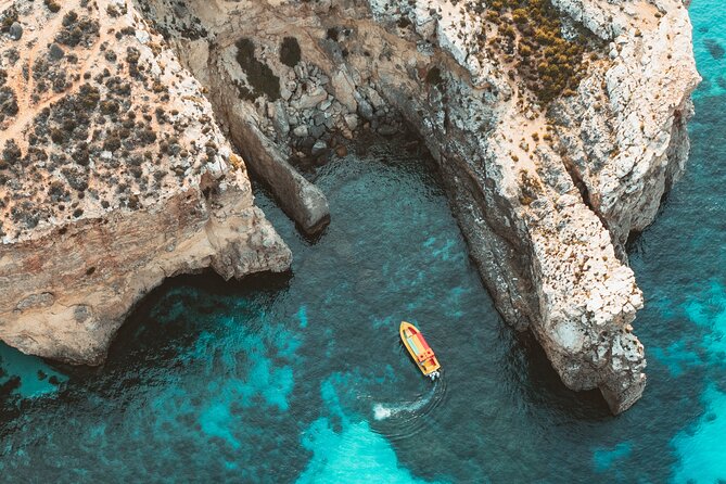 Private Speedboat 3hrs Blue Lagoon, Crystal Lagoon & Caves - San Niklaw Bay: a calmer final stop