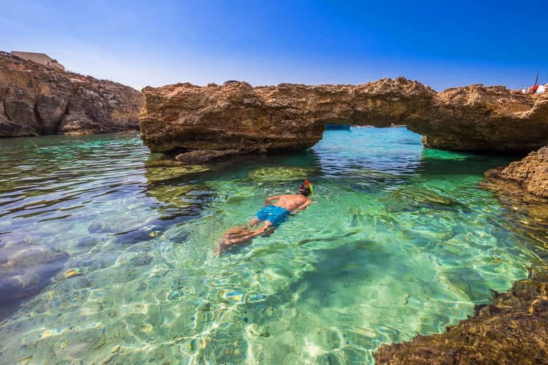 Sliema: Gozo/Comino Blue Lagoon Gulet Cruise w/ Lunch+Drinks - A quieter bay near Gozo