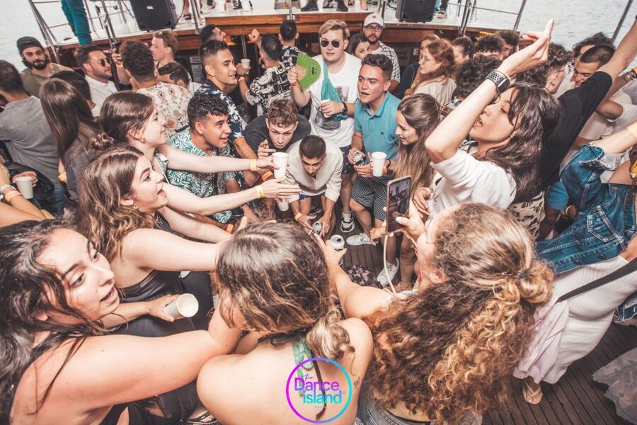 Sliema: Sailboat Party with an Open Bar, Food, and Swimming - Who should book the Sliema boat party?