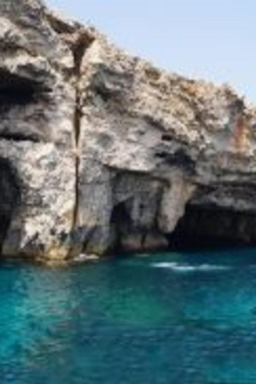 St Julian's: Comino Blue Lagoon Half Day - Leaving St Julian’s for Comino