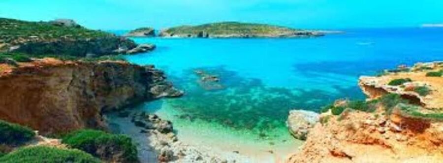 St Julians: Powerboat Gozo, Comino and Blue Lagoon - Two free hours to make your own Gozo visit