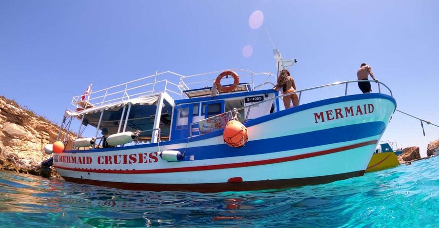 St Paul's Bay: Comino, Blue Lagoon, Gozo, & Caves Boat Tour - The best parts of the day at a glance