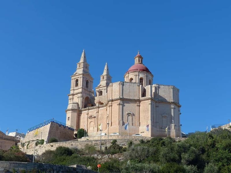 Temples Tour (Pickup, Transfer, Tickets & Drop-off Included) - Pickup times and the value of a small group