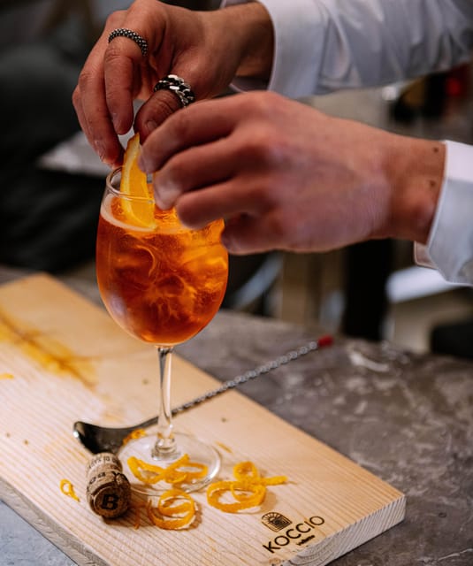Valletta Aperol Spritz Aperitivo Experience - Choosing Prosecco or Champagne for your spritz