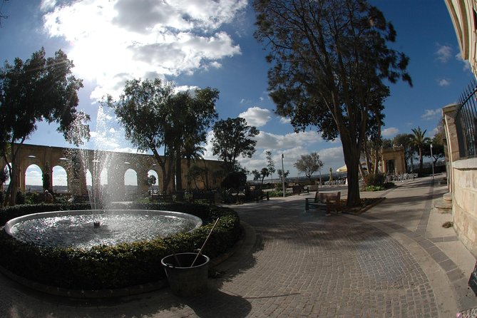 Valletta City of the Knights 3.5-Hour Walking Tour - Walking effort and who should choose it