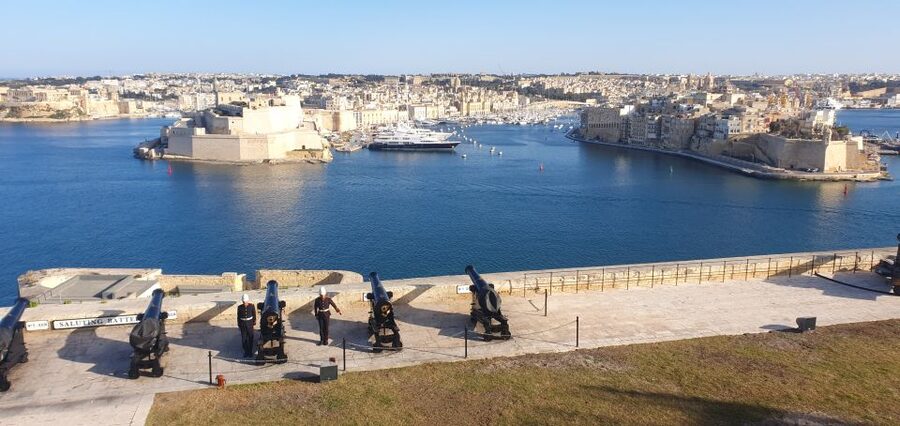 Valletta: City Walking Tour in a Small Group - St. Paul’s Cathedral and the quieter streets