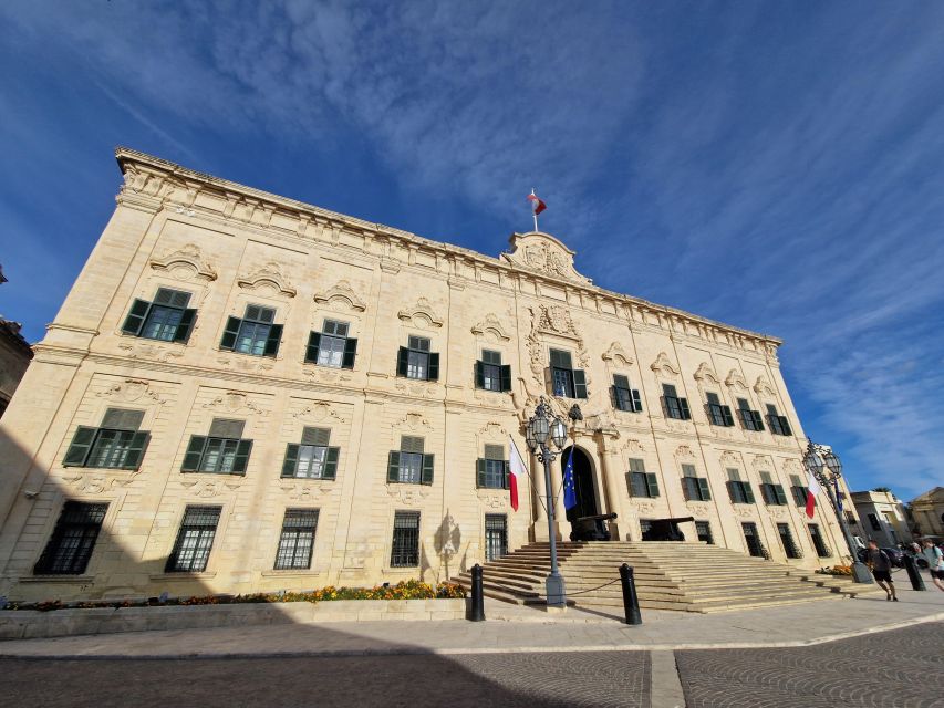 Valletta: Food Walking Tour with Tastings - The final meal at a local social club