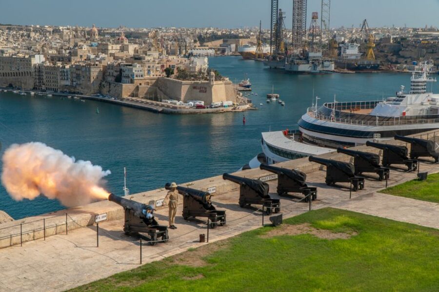 Valletta: Self-Guided Historical Walking Tour (Audio Guide) - Merchants Street and Valletta’s civic center
