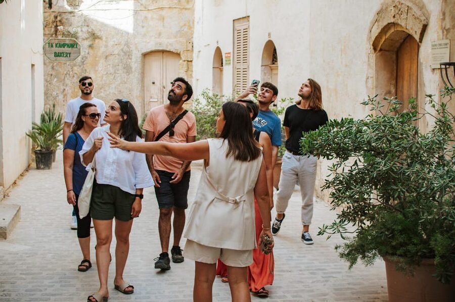 Victoria, Gozo: Sunset Walking Food and Drink Tour - The two-course finisher and how much food you get